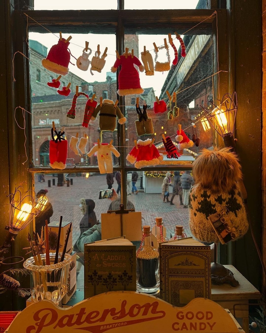 New Year, New Treasures! ✨
Begin 2024 with the charm of local finds at @distilleryto! The festive fun continues with The #DistilleryWinterVillage Shopping Week!
This New Year's Day, @distilleryTO stores will be open from 12 to 5 pm, inviting you to enjoy extended Boxing Week sales at our 85+ year-round retailers.
The Distillery Winter Village vendor cabins will take a rest today (January 1st) but will re-open on January 2 - 7 for final festive memories!
Join us for Shopping Week, Toronto! Where every step is filled with wonder, and every purchase supports local. ❤️
#ShopLocal #DistilleryTO #NewYearsDay #ShoppingWeek
📸: coniglietto85