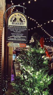 Taste the difference that homemade and heartfelt baking makes at @brickstreetbakery! 🍞👩🍳
⠀⠀⠀⠀⠀⠀⠀⠀⠀
At Brick Street Bakery (@brickstreetbakery), every day celebrates flavour and craftsmanship. Witness the art of baking as they transform simple ingredients into extraordinary baked goods!
⠀⠀⠀⠀⠀⠀⠀⠀⠀
From the rustic charm of their sourdough to the sweet indulgence of their pastries, every item tells a story of commitment to quality without compromise.
⠀⠀⠀⠀⠀⠀⠀⠀⠀
So, swing by and let your taste adventure begin! Whether a quick savoury pick-me-up or a sweet pastry escape, @brickstreetbakery has got you covered!
⠀⠀⠀⠀⠀⠀⠀⠀⠀
⎯
📍 Get your @brickstreetbakery fill at their @distilleryTO location, open Monday to Sunday from 8 am to 6 pm
💻 Browse the full menu 24/7 at brickstreetbakery.com (linked in bio)
⠀⠀⠀⠀⠀⠀⠀⠀⠀
⠀⠀⠀⠀⠀⠀⠀⠀⠀
🎥: @bestspotsintoronto
