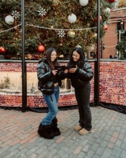 ‘Tis the season to feel worth it. ✨
⠀⠀⠀⠀⠀⠀⠀⠀⠀
From the sparkle of the tree to the laughter echoing through the cobblestone streets, this year’s Distillery Winter Village presented by @lorealparis celebrates joy, connection, and the power of women — Because We’re All Worth It.
⠀⠀⠀⠀⠀⠀⠀⠀⠀
💌 Stop by the L’Oréal Paris Cabin to pick a custom “Worth It” greeting card for someone special and enter for a chance to win one of three L’Oréal Paris Holiday Essentials (valued at $220) — the perfect gift for the season of sparkle.
⠀⠀⠀⠀⠀⠀⠀⠀⠀
🗓️ Visit now and experience the enchantment firsthand. Plan your visit at thedistillerywintervillage.com, linked in bio.
⠀⠀⠀⠀⠀⠀⠀⠀⠀
#DistilleryWinterVillage #TorontoChristmasMarket #DistilleryTO @lorealparis #WorthIt