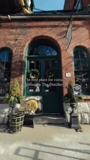 Where Toronto finds its most charming vintage gifts: @blackbirdvintagefindsto 🎄✨
Step inside Blackbird Vintage Finds, a beloved locally owned shop in The Distillery District known for its exquisite curation and one-of-a-kind treasures.
If there’s someone on your Christmas list who loves design, nostalgia, or pieces with soul, this is where you’ll find their perfect present.
This time of year, their Noël collection steals the show — think true vintage classics, exquisite puzzles, perfect parfums, pine-scented candles, wistful ornaments, and hand-spun treasures you won’t find anywhere else. 🎄✨
📍 Stop by Blackbird Vintage Finds at 11 Trinity Street in @distilleryTO
🛍️ Shop online at blackbirdvintage.com